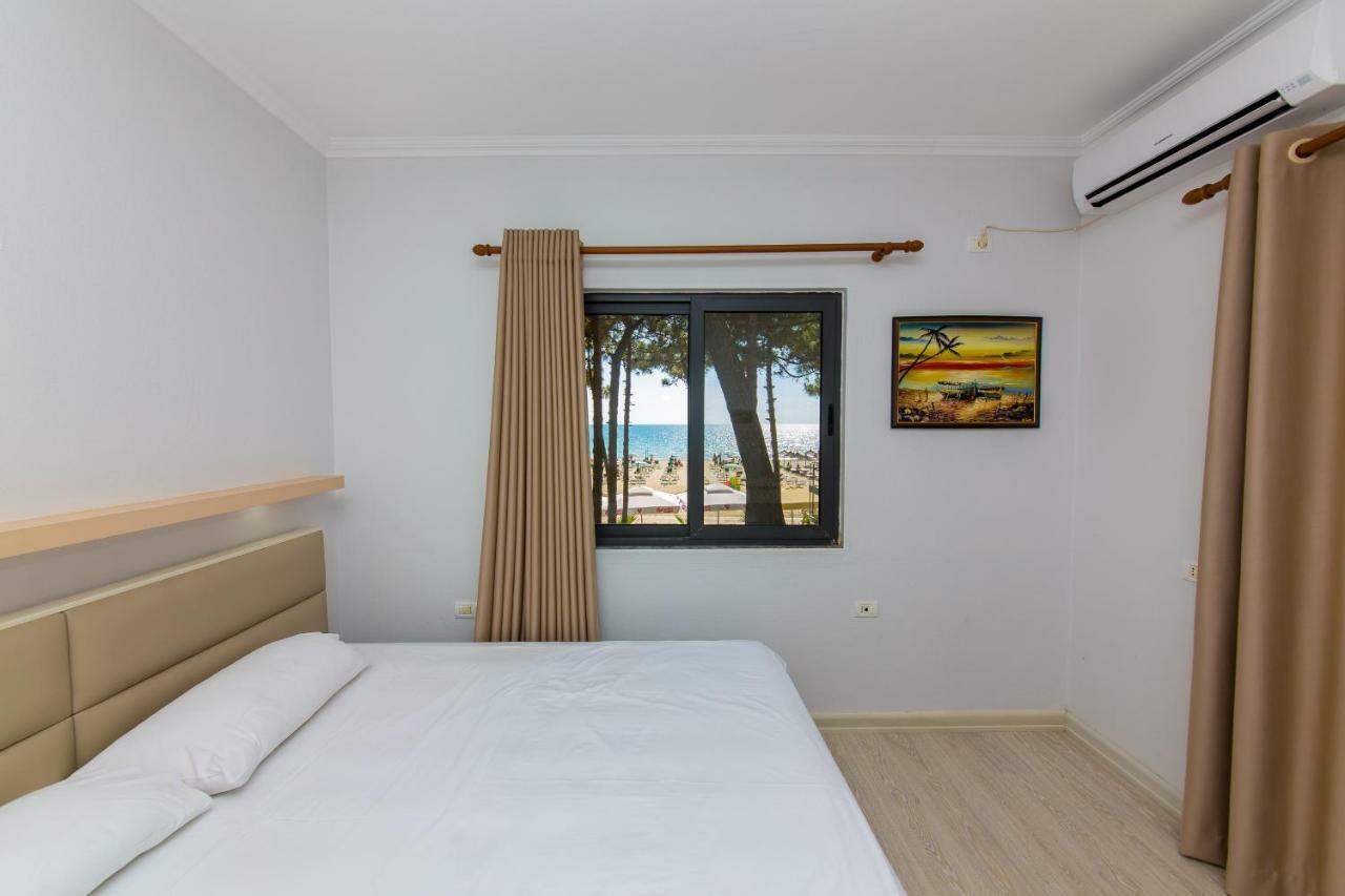 Hotel Andi Дуррес Экстерьер фото